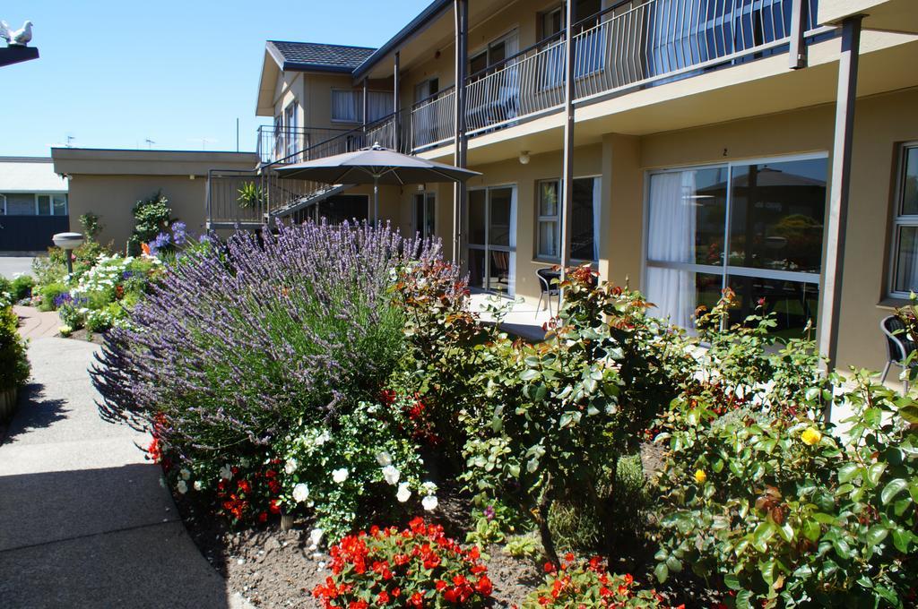 Taylors Motel Ашбертон Экстерьер фото